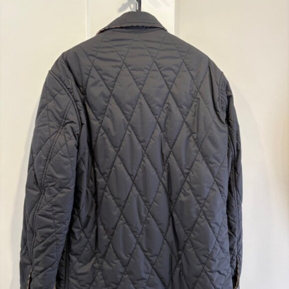 Burberry Men's reversable quiled jacket - Picture 5 of 10